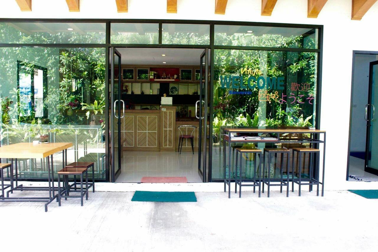 Phuthara Mansion Lägenhet Phuket Exteriör bild